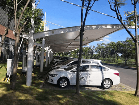 靈通展覽廠區(qū)停車(chē)棚